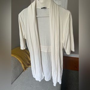 Express. Cream. Cardigan 1/3 sleeve